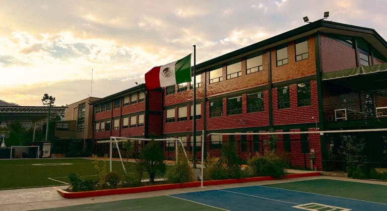 Del aula al cambio: inicia consulta escolar para un nuevo sistema integral de capacitación docente