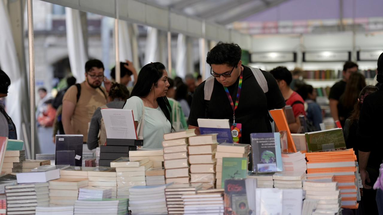 De la plaza al pensamiento: arranca la FIL Zócalo con 500 actividades para todas las edades