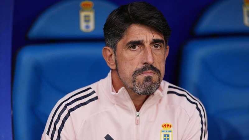 Real Oviedo despide a Paunovic tras mal inicio en Primera División