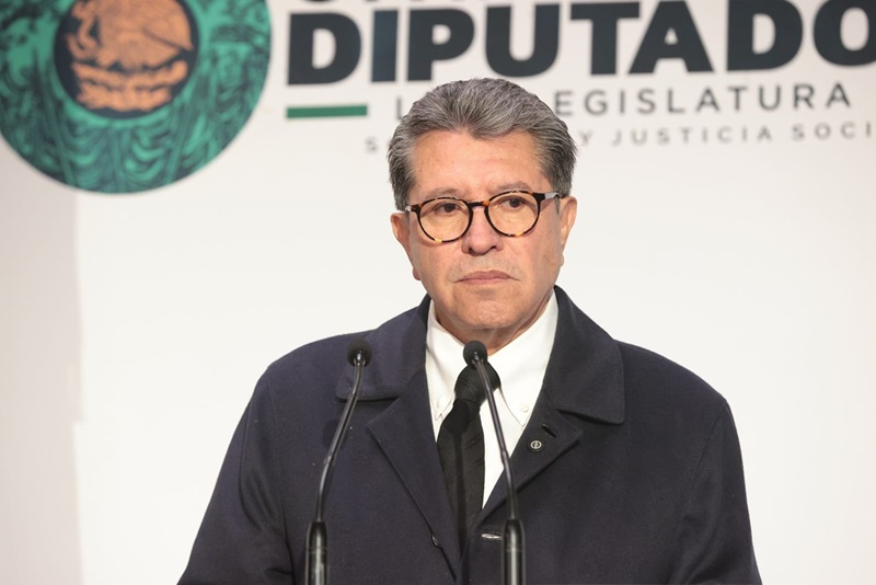 Monreal pide justicia y unidad tras asesinato en Uruapan