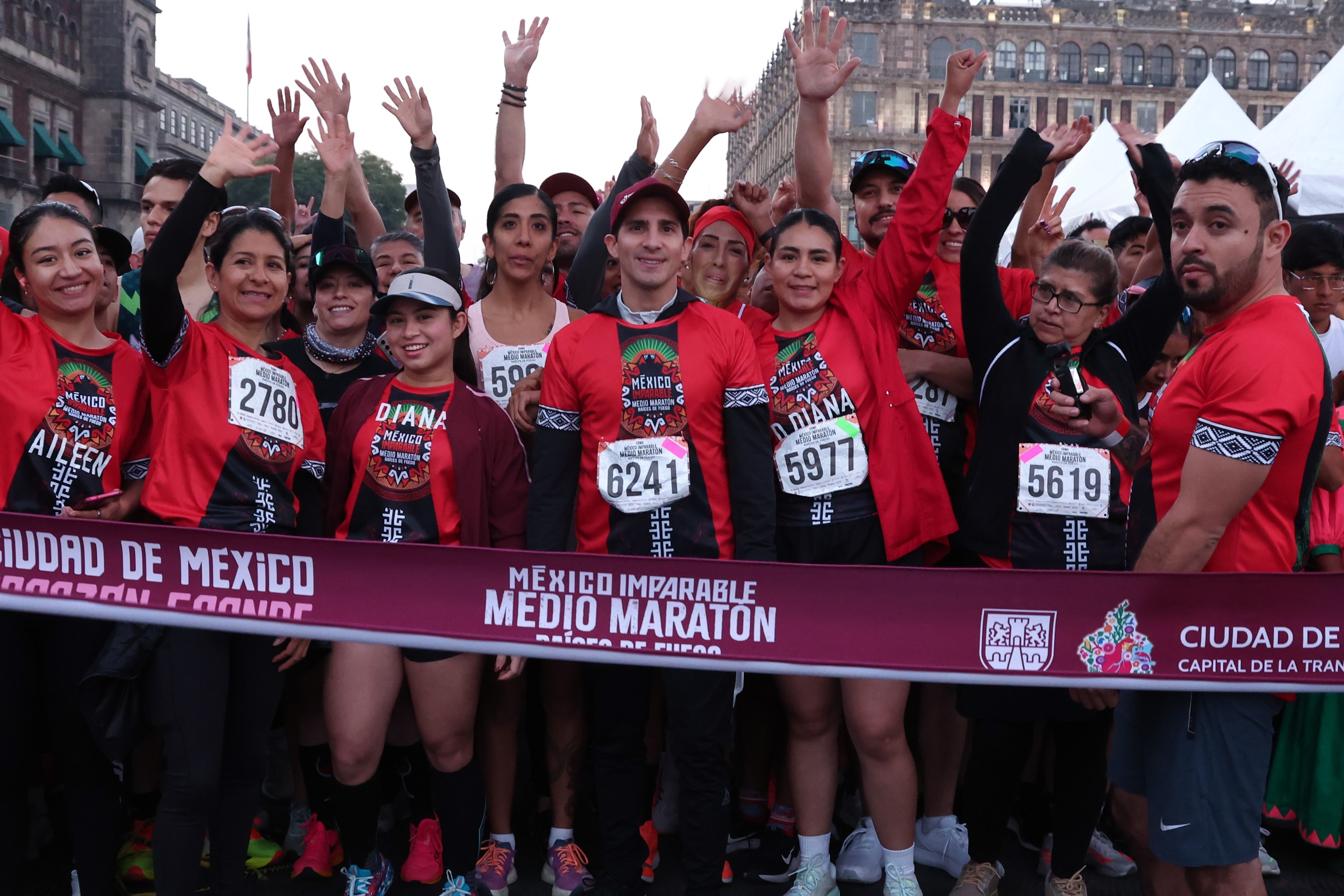 “México Imparable”: Más de 10 mil corredores conquistan el Centro Histórico