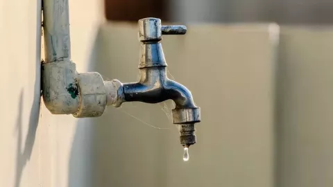 Fuga en el Acueducto Xochimilco-Tulyehualco provoca afectaciones en cinco pueblos de la alcaldía