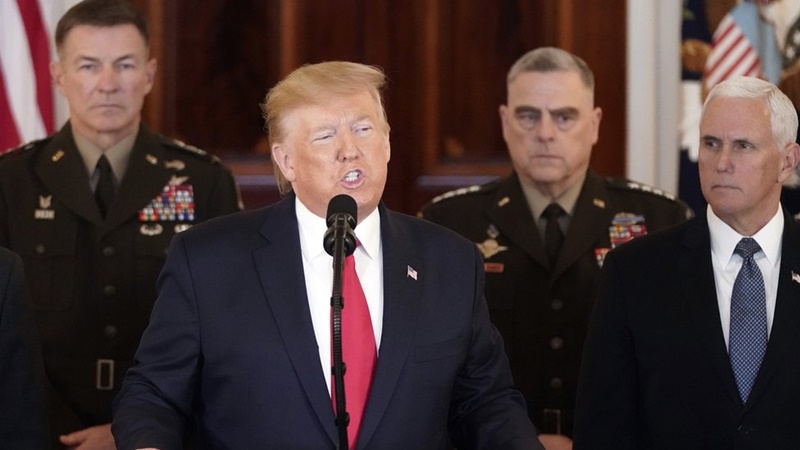 Trump amenaza a Irán con flota militar y exige acuerdo inmediato