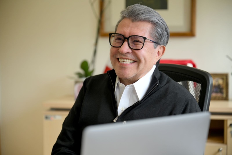 Monreal lleva el huapango al Congreso: cultura que también es política pública