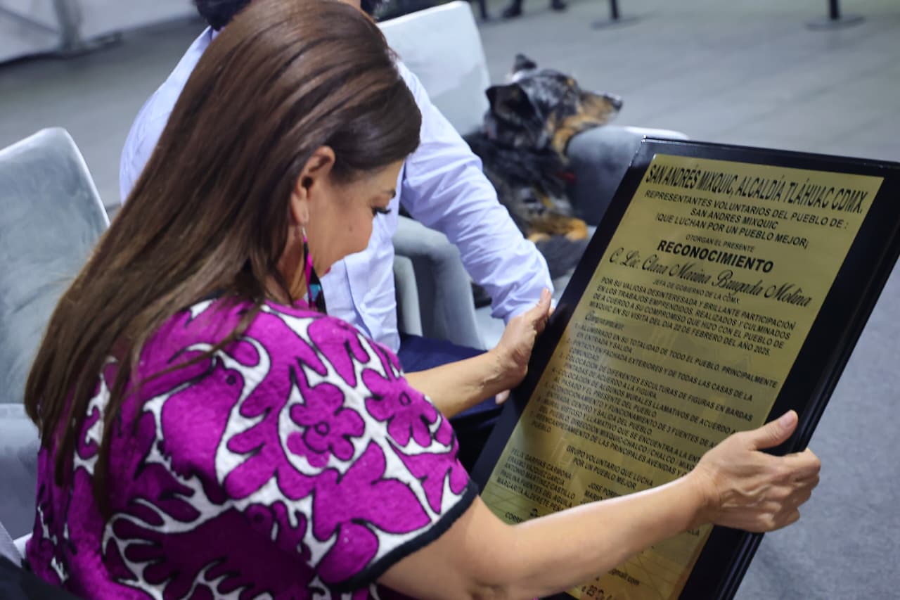 Habitantes de Mixquic reconocen a Clara Brugada por obras, seguridad y programas sociales