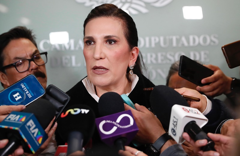 Kenia López Rabadán ofrece diálogo abierto para una reforma electoral