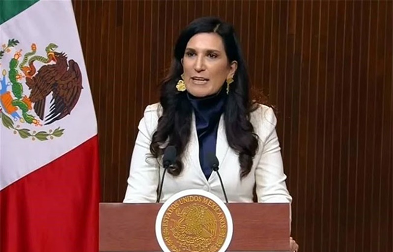 Kenia López Rabadán ofrece diálogo abierto ante reforma electoral