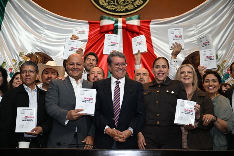 Ricardo Monreal llama a defender a Morena y respaldar a Sheinbaum