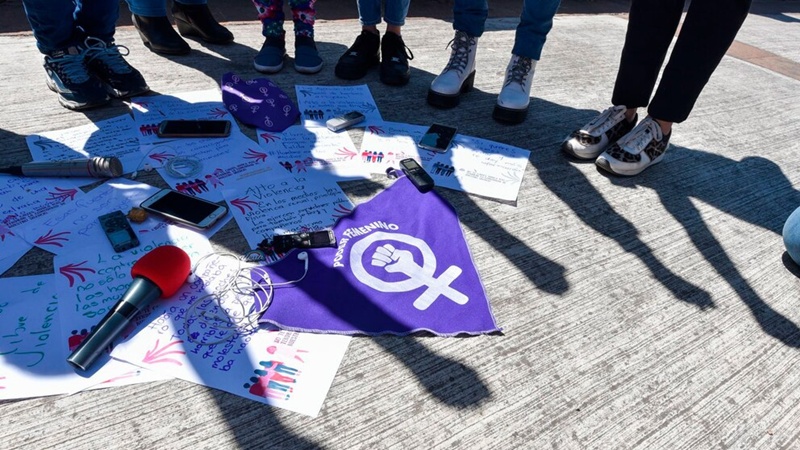 Excluyen a periodistas en Querétaro y desatan críticas por discriminación